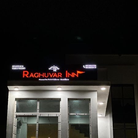 Raghuvar Inn Ayodhya Buitenkant foto